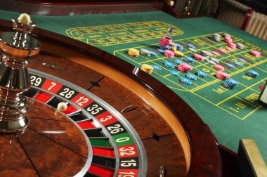 bungjitu mobile app interface showing live roulette and football markets